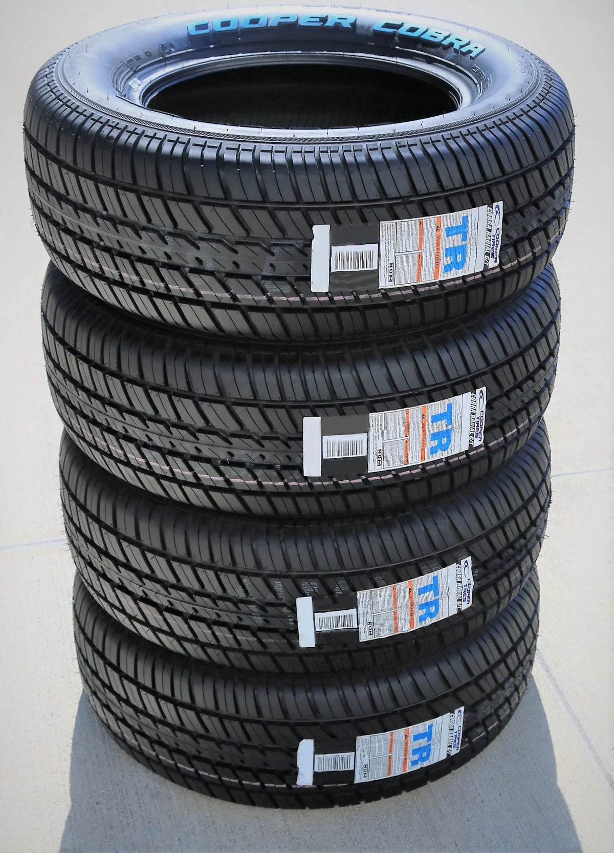 Set of 4 255/70R15 108T All Season Tires D547451