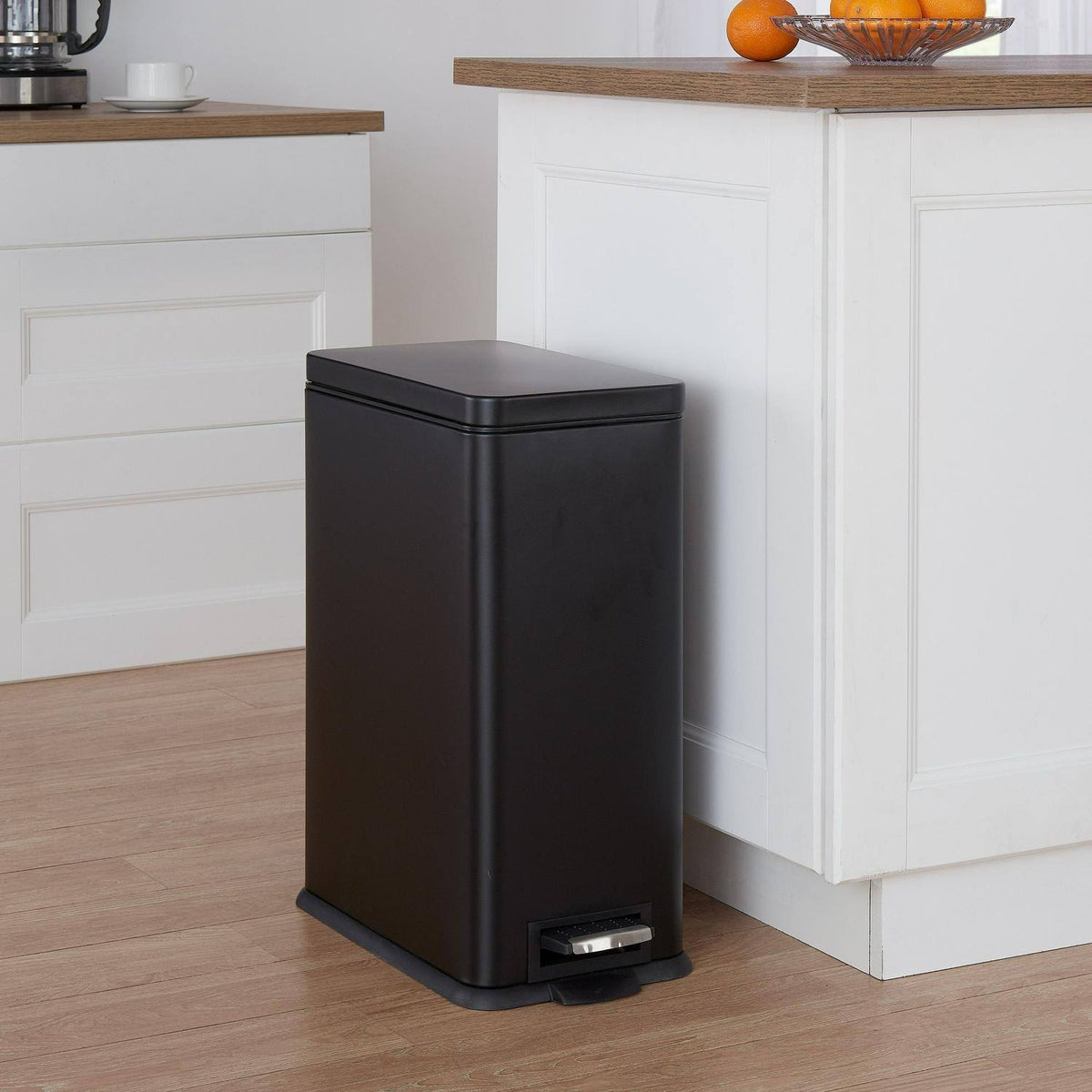 Rectangle Pedal Bin Trash Can, 30 LITER / 7.9 Gallon, Matte White A1238