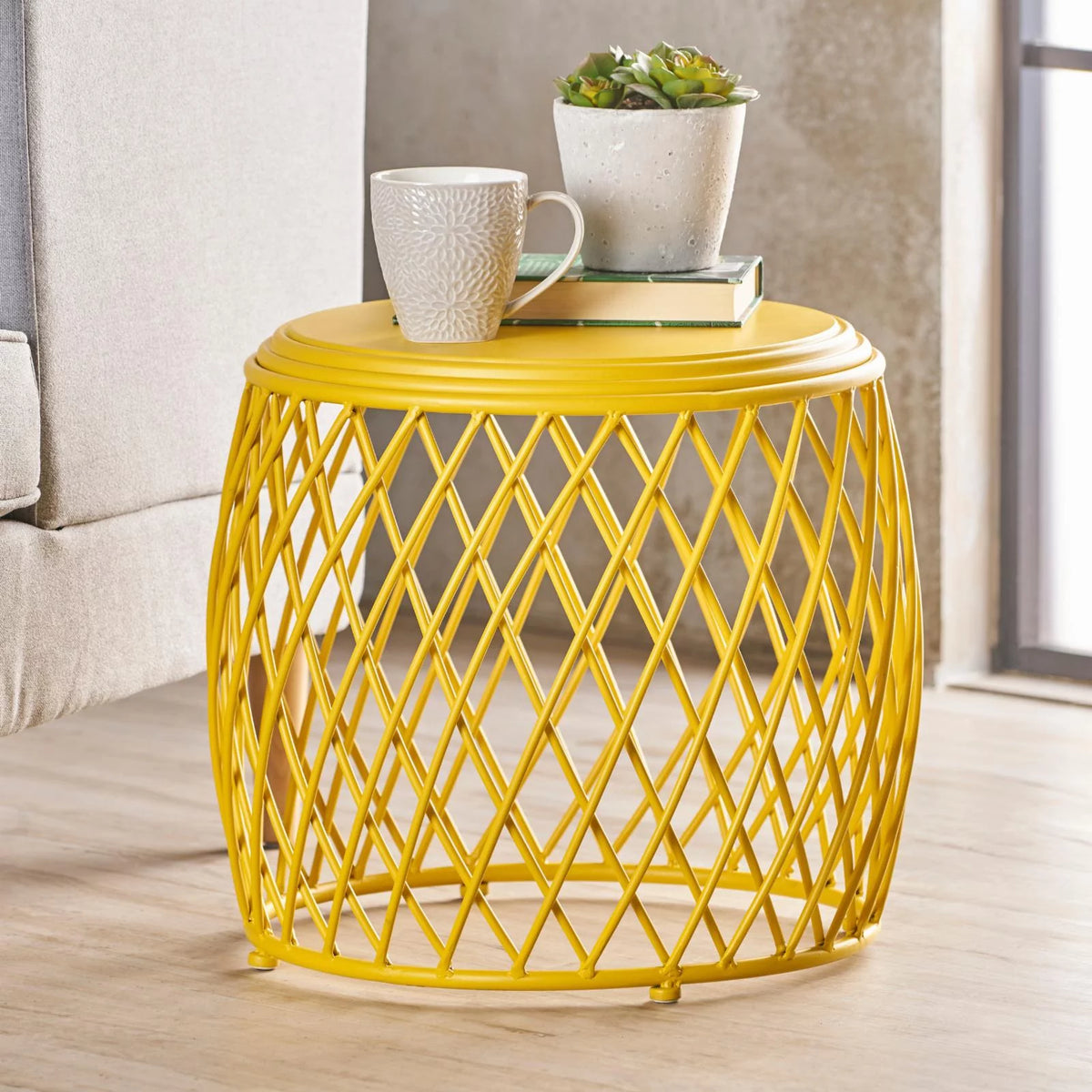 19 Inch Metal Mesh Side Table Y47032
